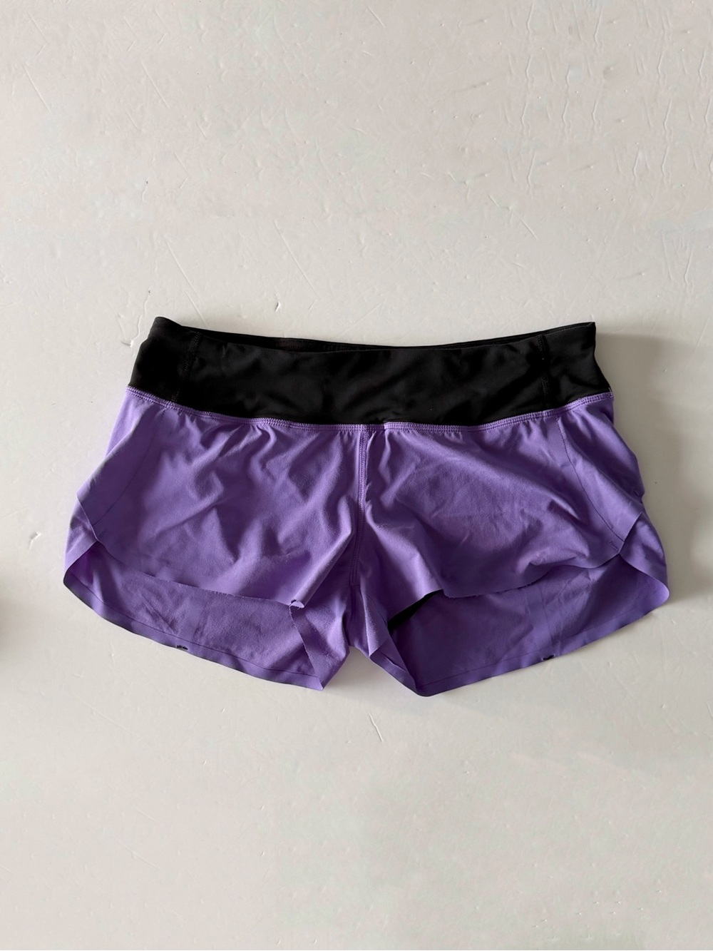 lululemon Women's 6 Purple Black Running Shorts Zip Pocket Sportswear Y2K